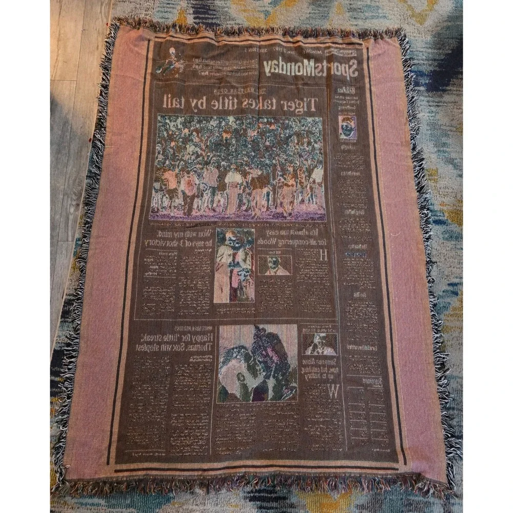Chicago Tribune Vintage Sports Tapestry Blanket Tiger Woods Western Open‎ 1997